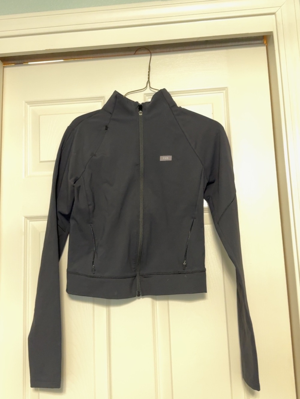 NWOT FIGS On-Shift Fleece Jacket Navy XS Full Zip Scrub Jacket